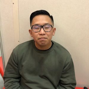 Meet your Posher, Dennis